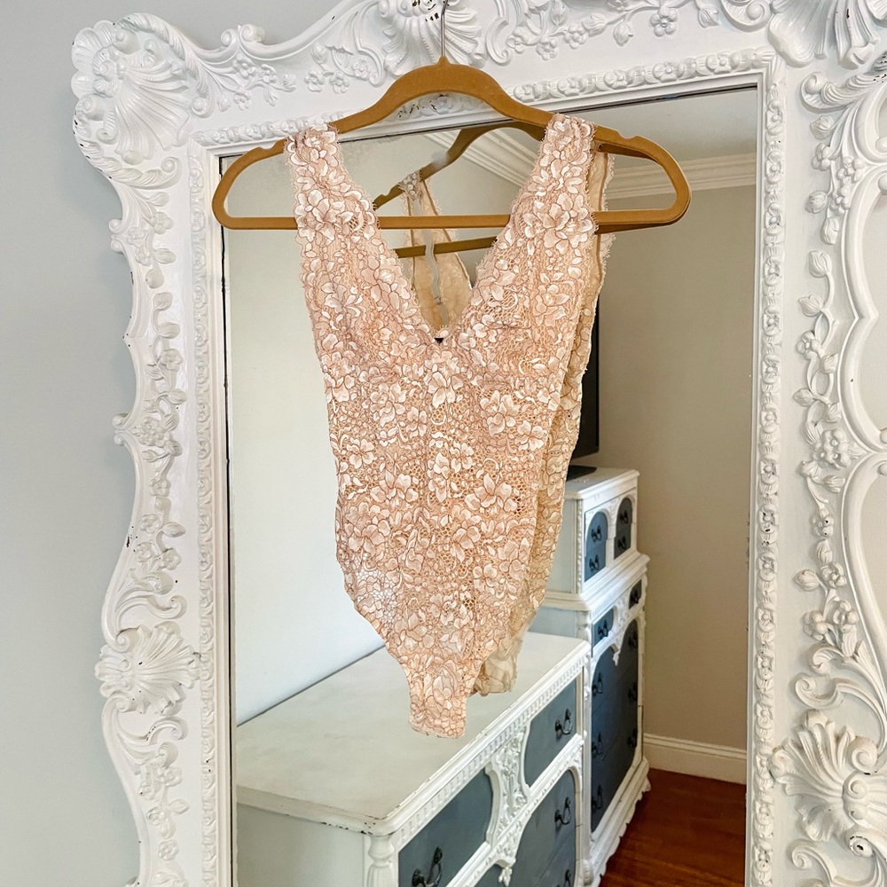 COSABELLA Brand New Pret A Porter Nude Lace Pastel Bodysuit Lingerie
